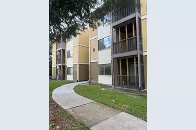 13367 Arbor Pointe Circle #201, Tampa, FL 33617 - Photo 1