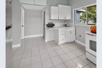 9218 W Robson Street, Tampa, FL 33615 - Photo 21