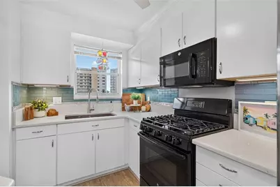 6025 Shore Boulevard S #304, Gulfport, FL 33707 - Photo 5