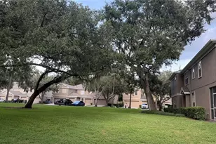 4135 Bismarck Palm Dr, Tampa, FL 33610 - Photo 35