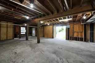 10210 Davis Rd, Tampa, FL 33637 - Photo 17
