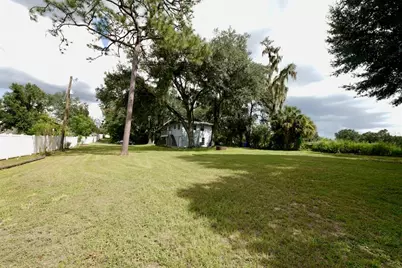 10210 Davis Road, Tampa, FL 33637 - Photo 3