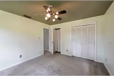 10210 Davis Road, Tampa, FL 33637 - Photo 11