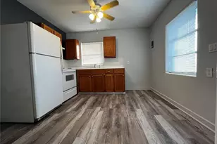 1437 Gulf To Bay Blvd, Clearwater, FL 33755 - Photo 3