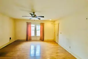 14 Hamilton Heath Dr, Tampa, FL 33604 - Photo 3