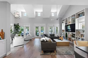 6054 Yeats Manor Dr, Tampa, FL 33616 - Photo 3