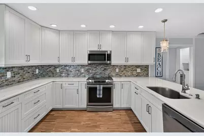 326 Windrush Boulevard #202, Indian Rocks Beach, FL 33785 - Photo 5