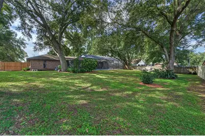 4104 Brooke Drive, Valrico, FL 33594 - Photo 5