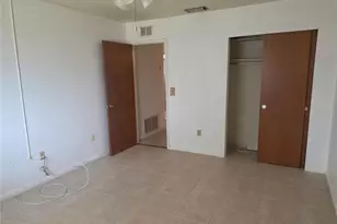 5850 21st St N, Saint Petersburg, FL 33714 - Photo 11