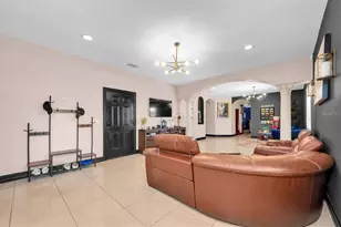 8930 N Newport Ave, Tampa, FL 33604 - Photo 3