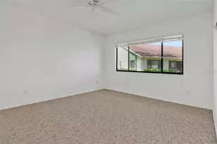 2569 Laurelwood Dr, Clearwater, FL 33763 - Photo 23