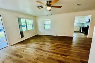 1247 Davis Rd, Dunedin, FL 34698 - Photo 9