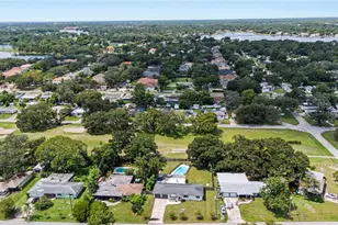 10246 N Valle Dr, Tampa, FL 33612 - Photo 5