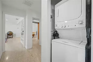 10246 N Valle Dr, Tampa, FL 33612 - Photo 31