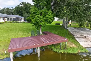 906 Retriever Ave, Seffner, FL 33584 - Photo 9