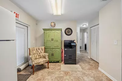 1013 N Parsons Avenue, Brandon, FL 33510 - Photo 9