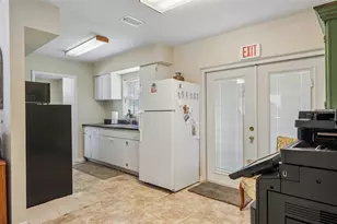1013 N Parsons Ave, Brandon, FL 33510 - Photo 11
