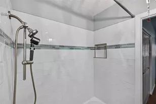 1625 58th Terrace S, Saint Petersburg, FL 33712 - Photo 17