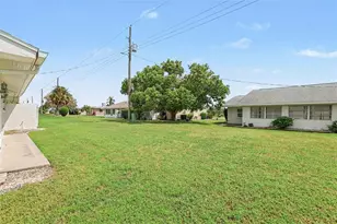 1522 Belle Glade Ave, Sun City Center, FL 33573 - Photo 31