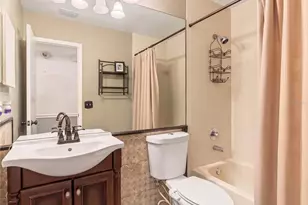 9823 Sir Frederick St, Tampa, FL 33637 - Photo 19