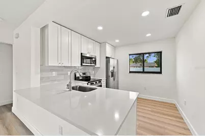 3215 W Dewey Street, Tampa, FL 33607 - Photo 9