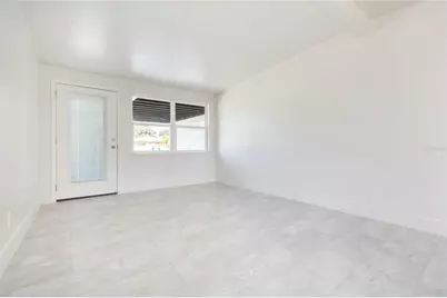5016 S 86th Street, Tampa, FL 33619 - Photo 7