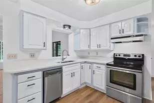 508 2nd St SW, Largo, FL 33770 - Photo 5