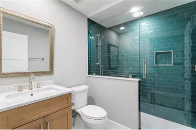 7989 Causeway Boulevard N, Saint Petersburg, FL 33707 - Photo 23