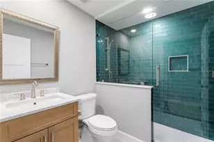 7989 Causeway Blvd N, Saint Petersburg, FL 33707 - Photo 23