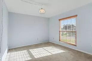8010 Ashley Pointe Dr, Lakeland, FL 33810 - Photo 9