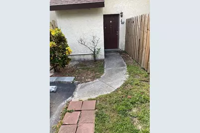 12414 N 58th Street #62, Tampa, FL 33617 - Photo 1