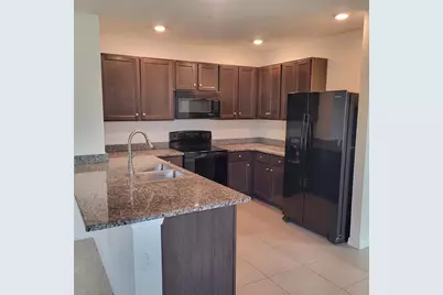 10836 Trailing Vine Drive, Tampa, FL 33610 - Photo 5