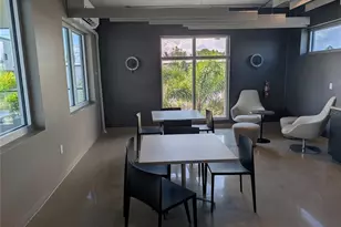 2051 Gandy Blvd N, Saint Petersburg, FL 33702 - Photo 11