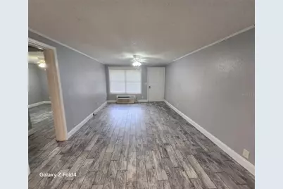 1400 Strawberry Place #34, Plant City, FL 33563 - Photo 5