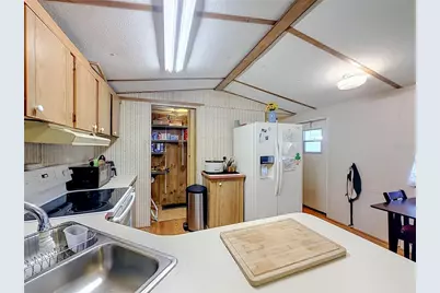19884 SE 110th Court, Inglis, FL 34449 - Photo 11