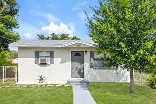 640 N 8th St, Eagle Lake, FL 33839 - Photo 1