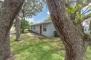 373 5th St NW, Largo, FL 33770 - Photo 5