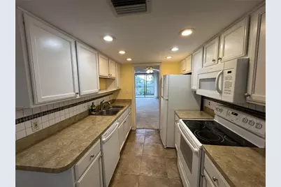 1316 Pasadena Avenue S #202, South Pasadena, FL 33707 - Photo 7