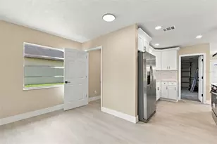 9007 Spring Hill Dr, Spring Hill, FL 34608 - Photo 15