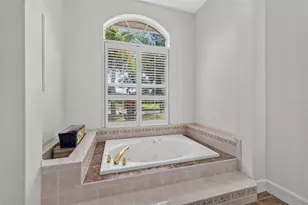 9136 Highland Ridge Way, Tampa, FL 33647 - Photo 27