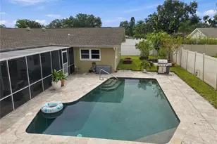 1967 Arvis Cir E, Clearwater, FL 33764 - Photo 31