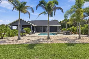 15607 Colding Loop, Wimauma, FL 33598 - Photo 19