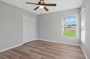 1630 Littlebrook Ln, Wesley Chapel, FL 33543 - Photo 29