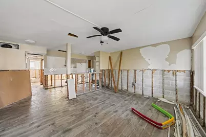 515 129th Avenue E, Madeira Beach, FL 33708 - Photo 15