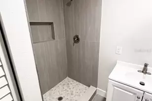 2002 E Eskimo Ave, Tampa, FL 33604 - Photo 7