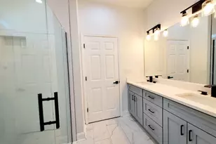 2616 E Cayuga St, Tampa, FL 33610 - Photo 11
