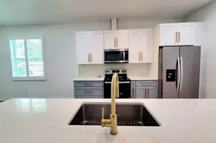 2616 E Cayuga St, Tampa, FL 33610 - Photo 7