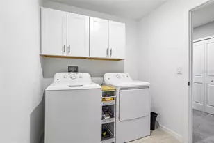 4048 Capri Coast Dr, Plant City, FL 33565 - Photo 15