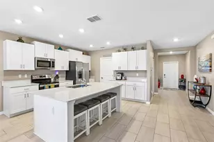 4048 Capri Coast Dr, Plant City, FL 33565 - Photo 11