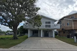 17603 1st St E, Saint Petersburg, FL 33708 - Photo 1